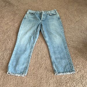 Riley High Rise Straight Crop
AGOLDE

Color: Blur
Size: 29